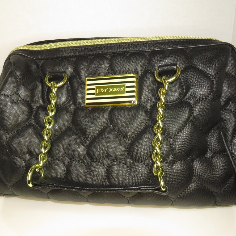 Betsey Johnson - Heart Quilted Handbag Black